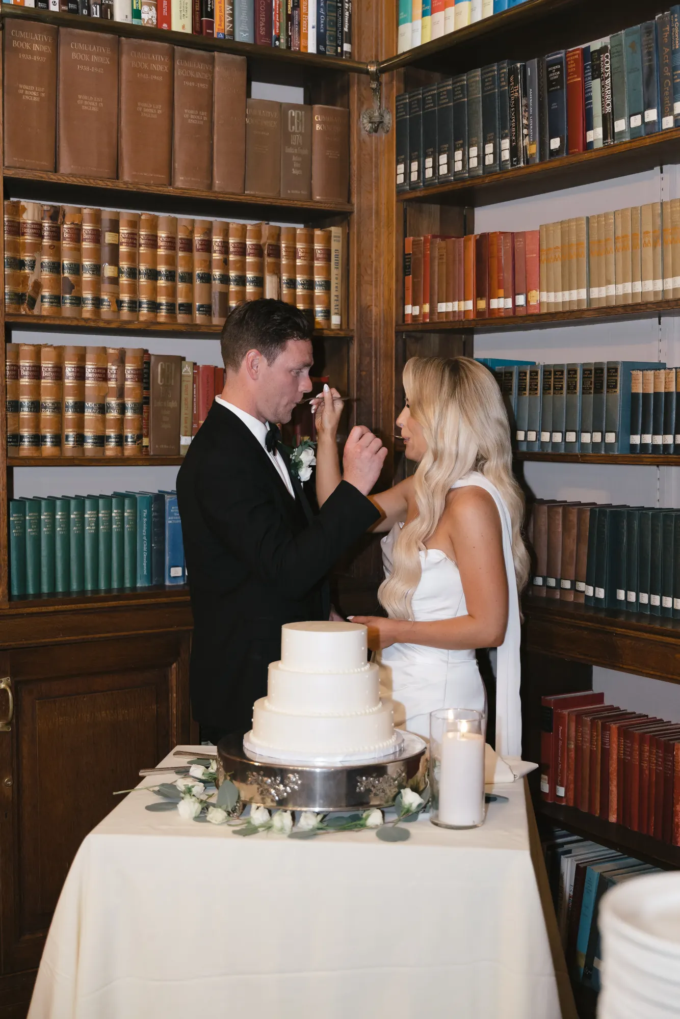 The first bites of wedding cake