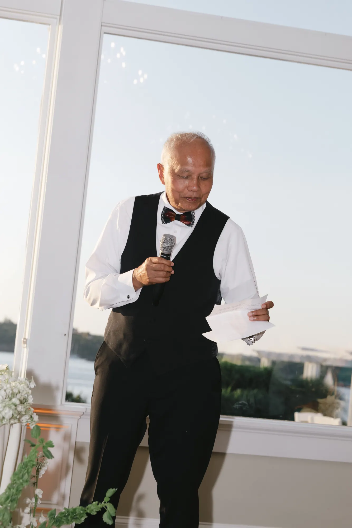 The father of the bride delivers his toast