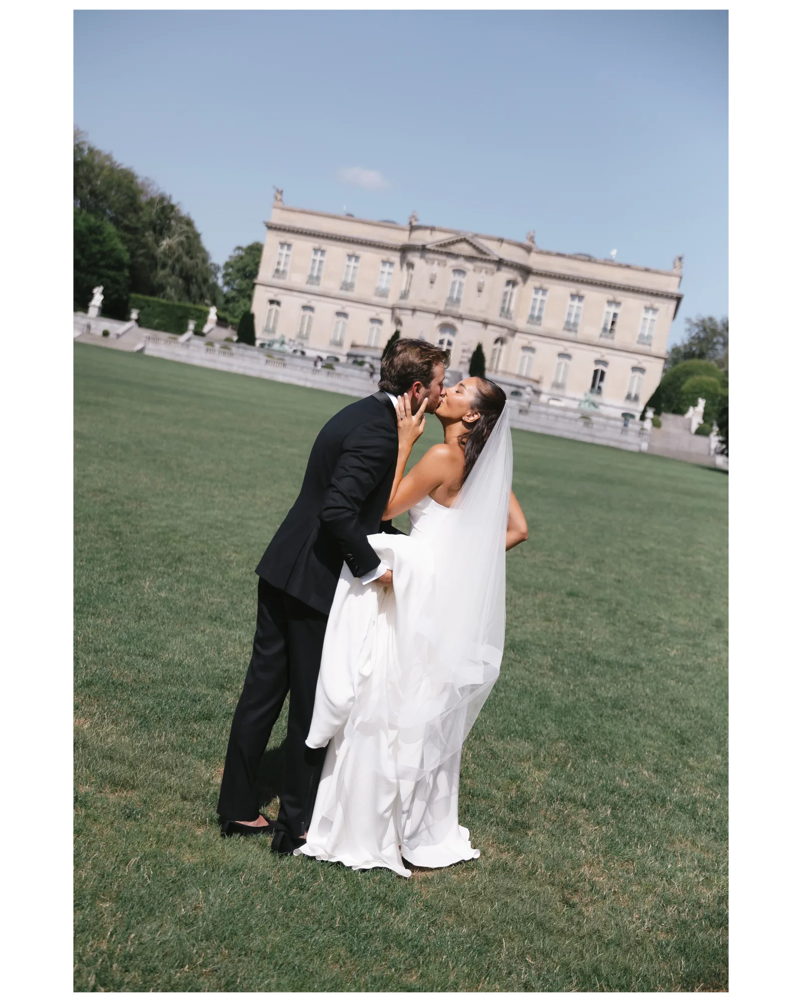 Halle and Zach wedding at OceanCliff in Newport Rhode Island